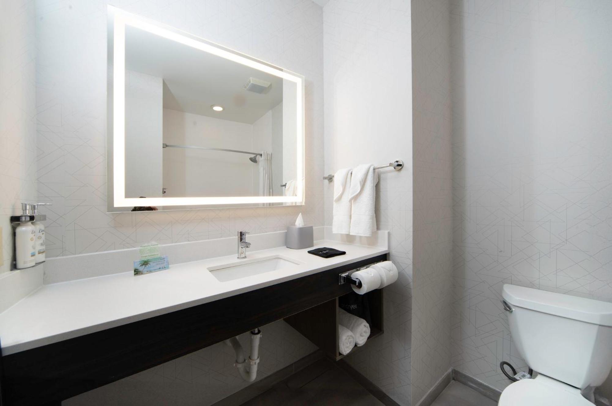 Holiday Inn Express Hotel & Suites St. Charles By Ihg Saint Charles Bagian luar foto
