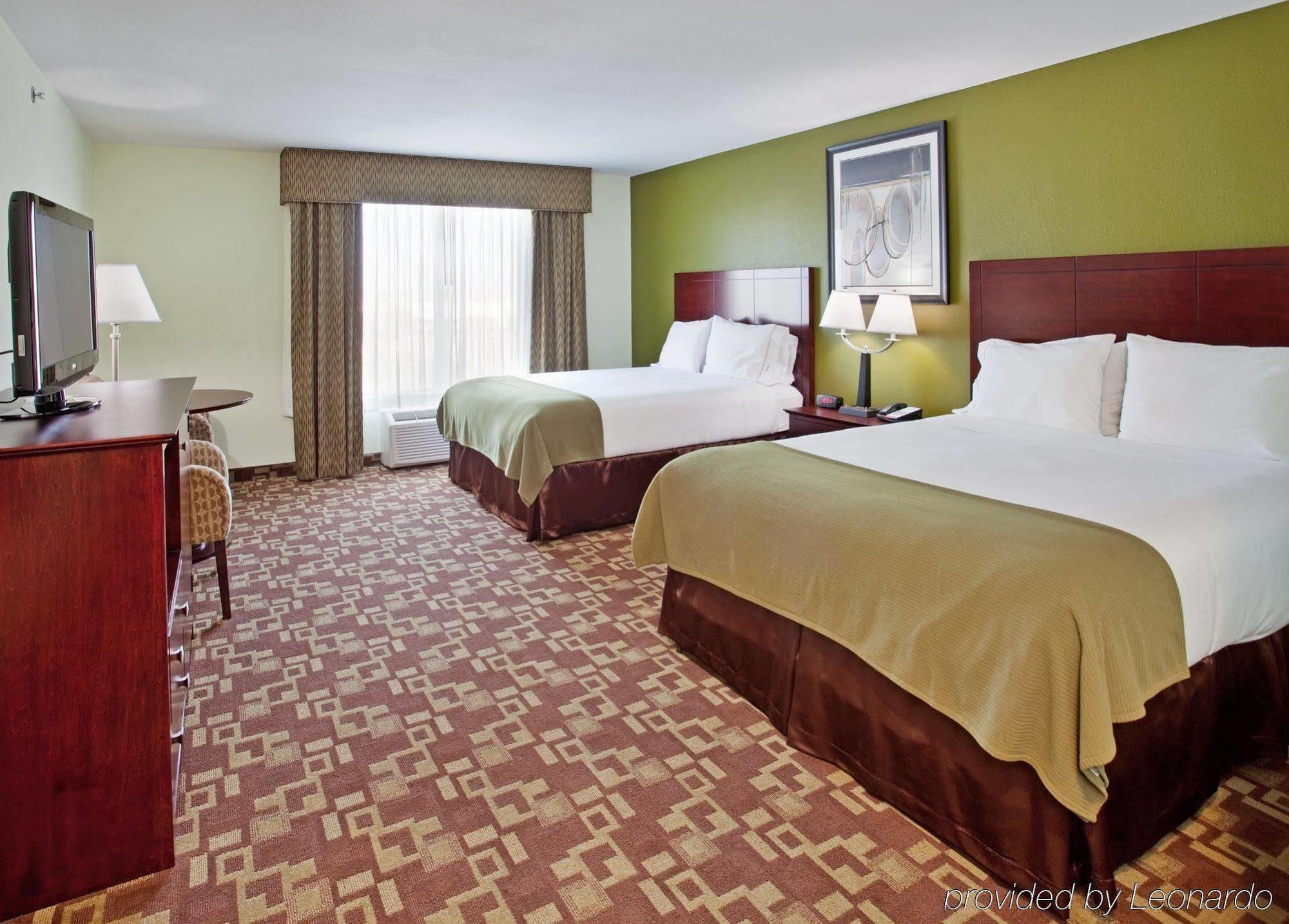 Holiday Inn Express Hotel & Suites St. Charles By Ihg Saint Charles Ruang foto