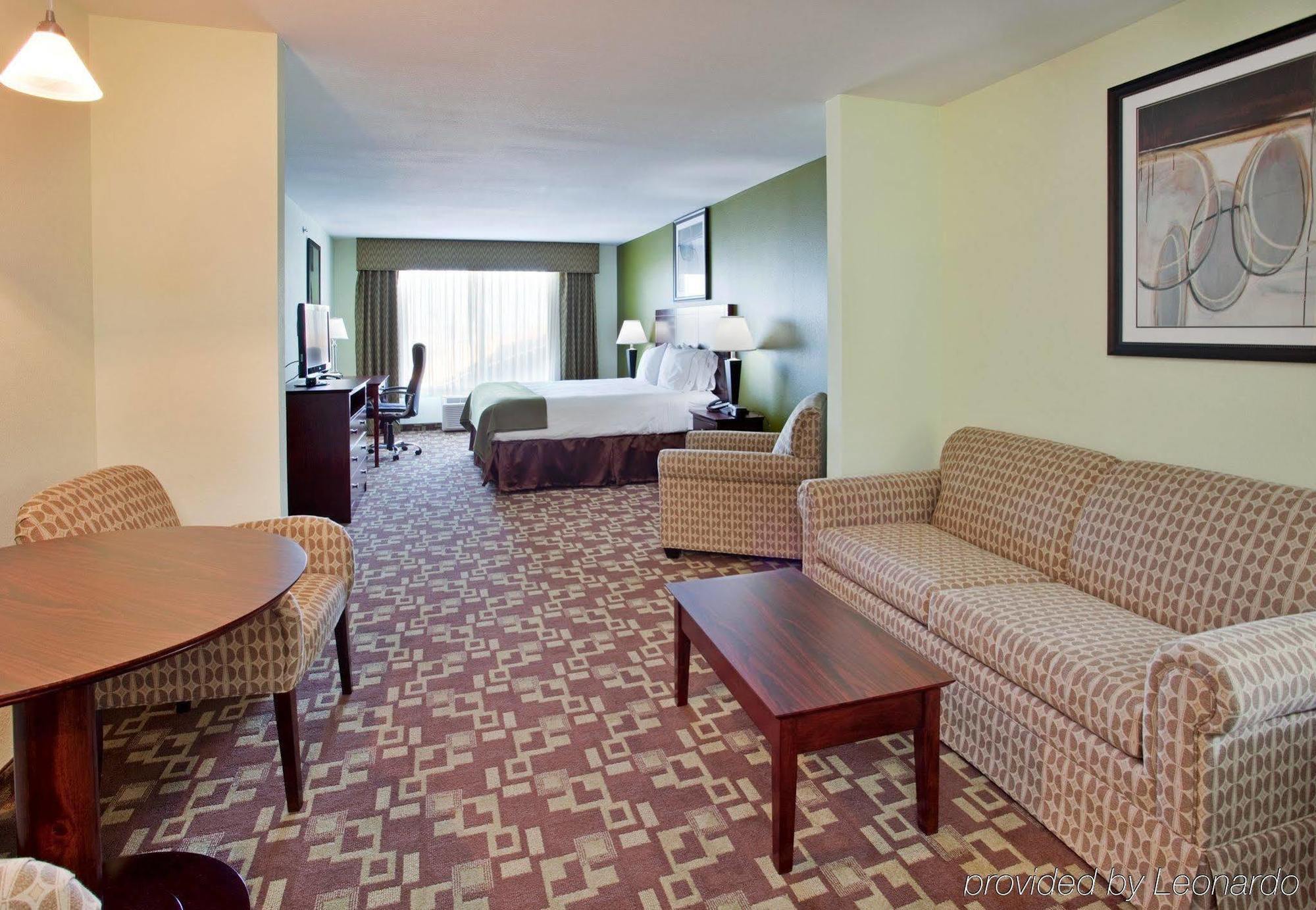 Holiday Inn Express Hotel & Suites St. Charles By Ihg Saint Charles Ruang foto